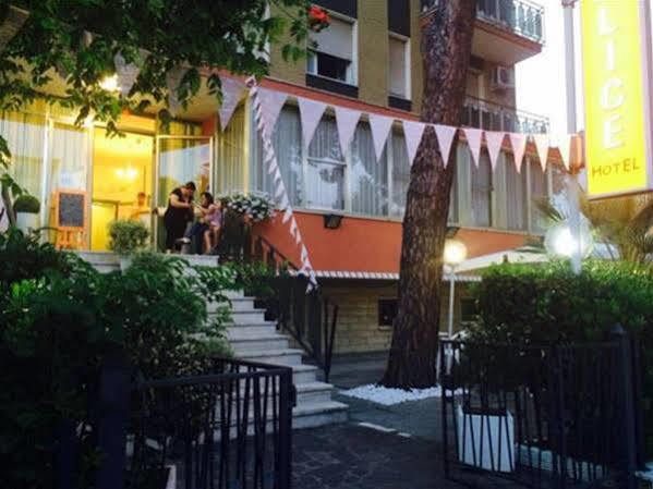 Alice Hotel Cervia Exterior foto